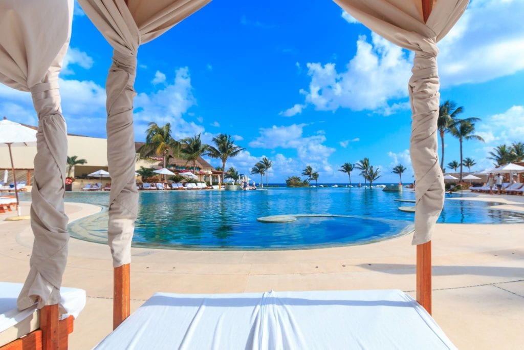 Grand Velas Romantic