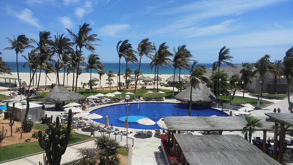Mexico Under 200 Holiday Inn Los Cabos